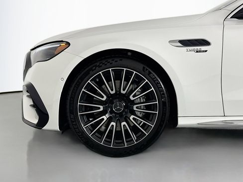 New 2026 Mercedes-Benz E 53 AMG e 4MATIC Sedan image 9