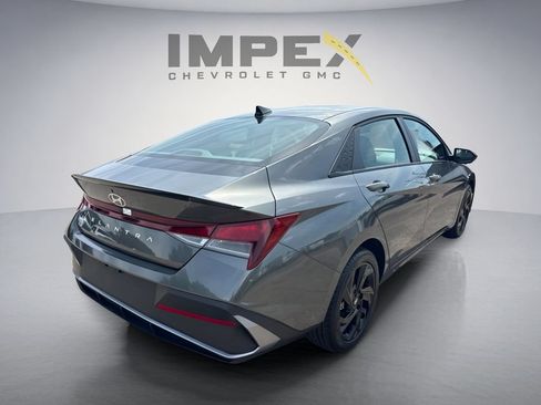 Used 2026 Hyundai Elantra Sport FWD image 5