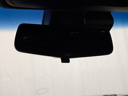 Used 2019 Cadillac Escalade Platinum image 23