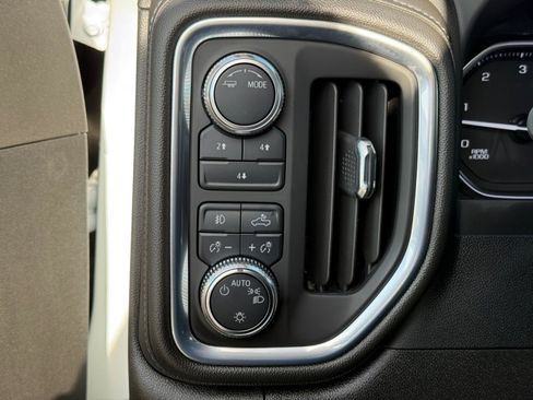 Used 2022 GMC Sierra 2500 SLE w/ SLE Value Package; image 32