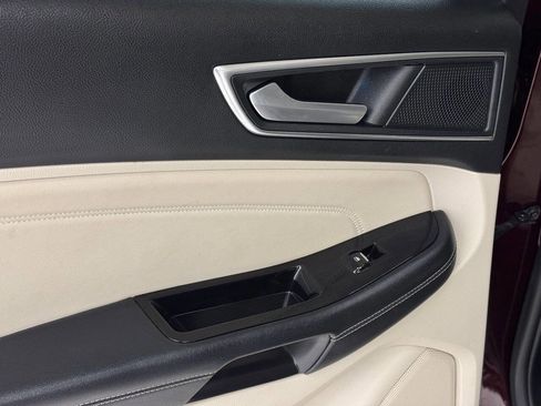 Used 2019 Ford Edge Titanium w/ Equipment Group 301A image 27