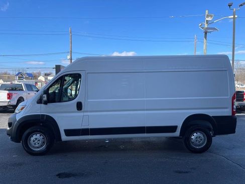 Used 2023 RAM ProMaster 2500 image 7