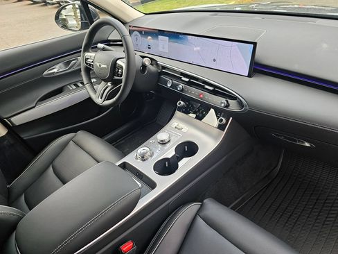 New 2026 Genesis GV70 2.5T Advanced AWD/4WD image 30
