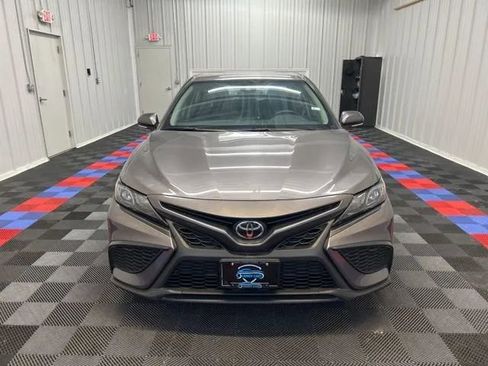 Used 2024 Toyota Camry SE AWD/4WD image 7