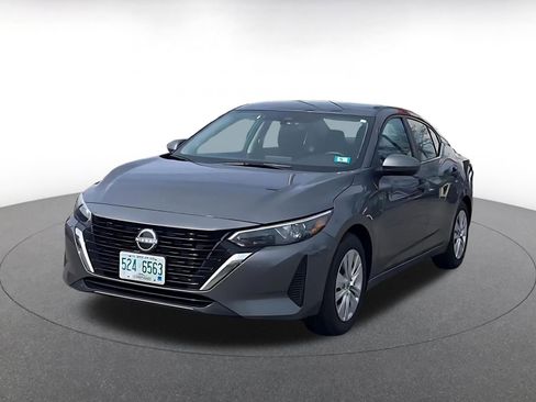 Used 2025 Nissan Sentra S image 7