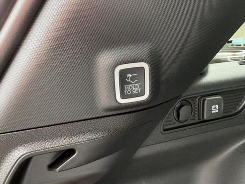 New 2025 Jeep Grand Cherokee Altitude image 22