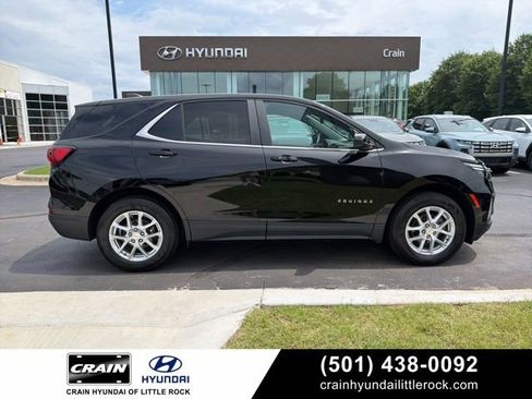Used 2023 Chevrolet Equinox LT w/ Driver Convenience Package AWD/4WD image 1