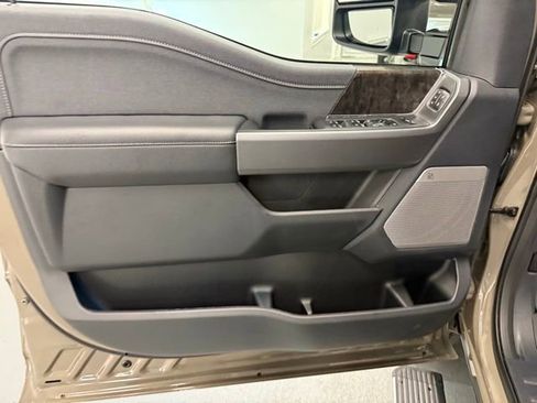 New 2026 Ford F250 Lariat w/ Lariat Premium Package image 14