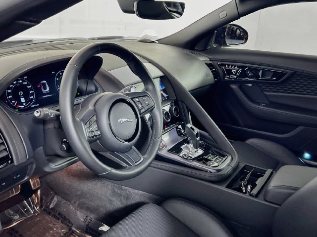 Used 2021 Jaguar F-TYPE Coupe RWD image 15