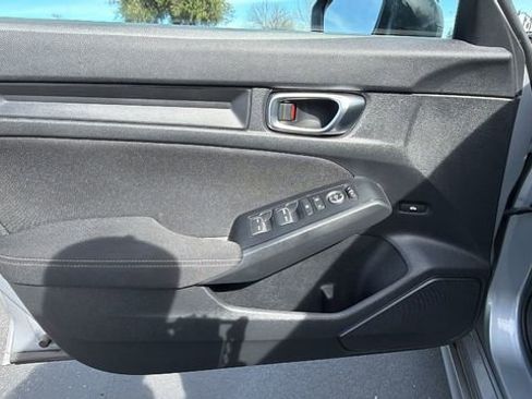 Used 2023 Honda Civic Sport image 18