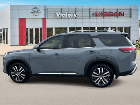 Certified 2024 Nissan Pathfinder Platinum w/ Cargo Package FWD image 6