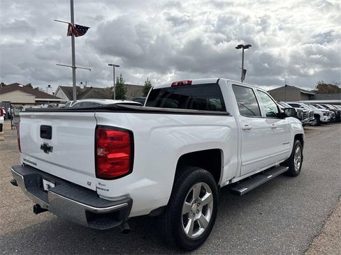 Used 2018 Chevrolet Silverado 1500 LT w/ Texas Edition image 6