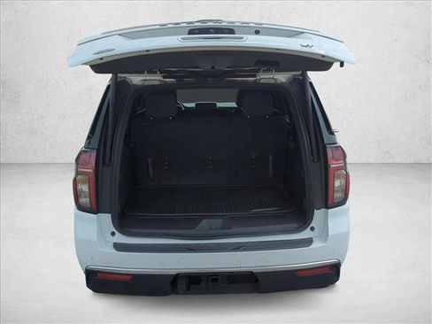 Used 2021 Chevrolet Suburban LT RWD image 7