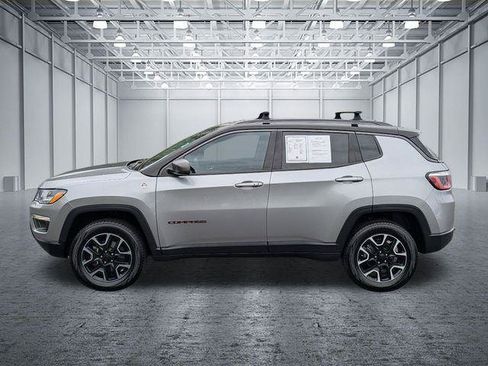 Used 2019 Jeep Compass Trailhawk AWD/4WD image 2