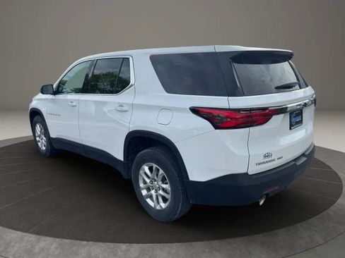 Used 2023 Chevrolet Traverse LS AWD/4WD image 3