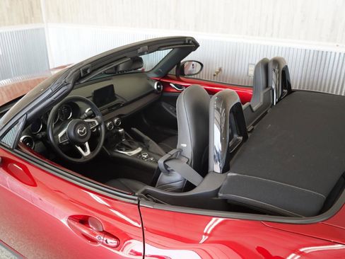 Used 2023 MAZDA MX-5 Miata Grand Touring image 37