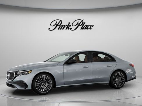 Used 2026 Mercedes-Benz E 350 Sedan image 3