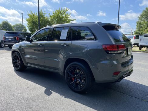 Used 2021 Jeep Grand Cherokee SRT AWD/4WD image 7