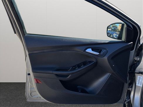 Used 2015 Ford Focus SE image 17