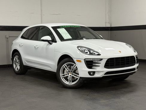 Used 2017 Porsche Macan S image 2