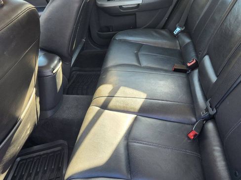 Used 2010 Chrysler Sebring Limited FWD image 5