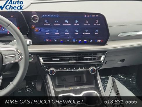 Used 2026 Chevrolet Traverse LT AWD/4WD image 13
