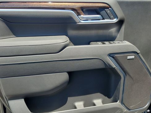 New 2026 GMC Sierra 1500 Elevation w/ Elevation Premium Package AWD/4WD image 10