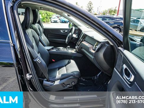 Used 2024 Volvo XC60 B5 Plus AWD/4WD image 24