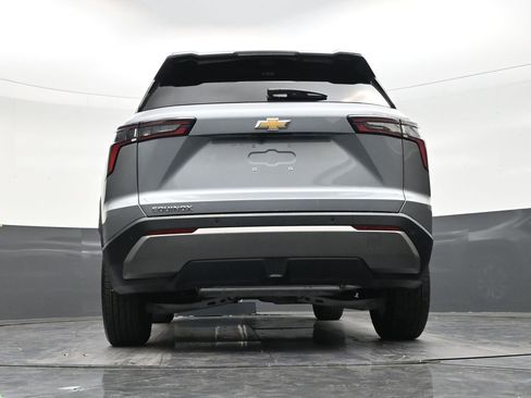 Used 2025 Chevrolet Equinox LT w/ Safety and Technology Package FWD image 24
