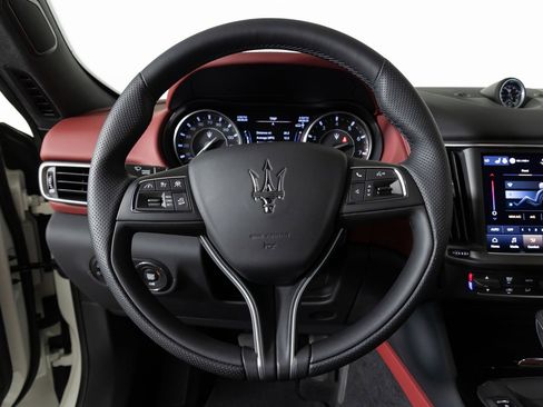 Used 2023 Maserati Levante GT image 30