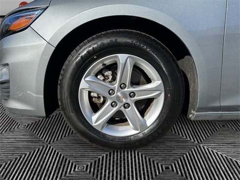 Used 2023 Chevrolet Malibu LT image 14