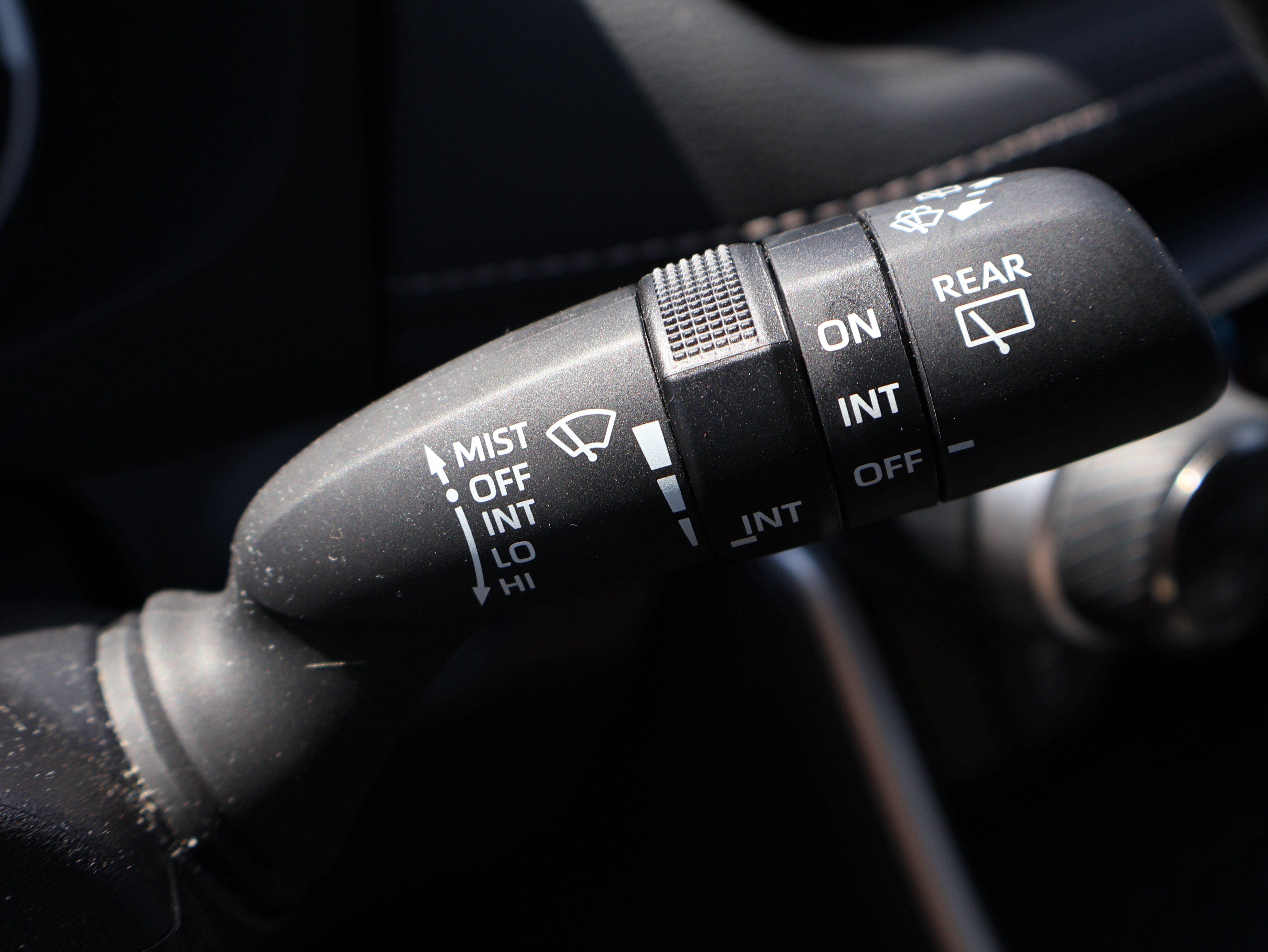 Used 2025 Toyota RAV4 XLE AWD/4WD image 37