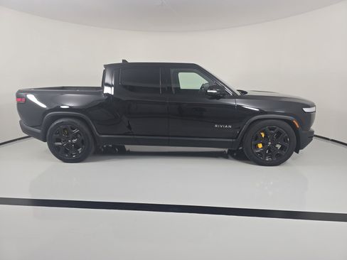 Used 2023 Rivian R1T Adventure image 6