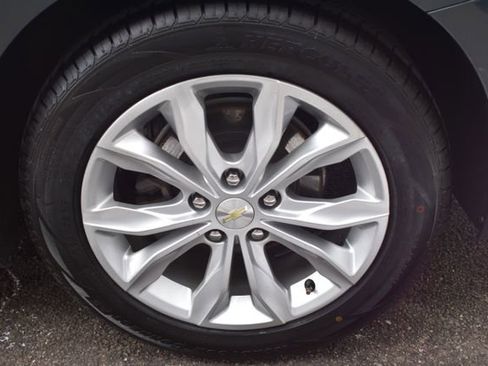 Used 2020 Chevrolet Malibu LT image 43