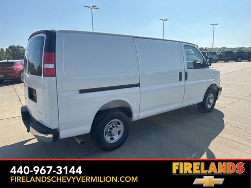 New 2025 Chevrolet Express 2500 Work Van w/ Driver Convenience Package image 9