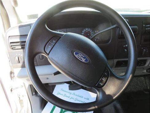 Used 2006 Ford F250 XL image 7