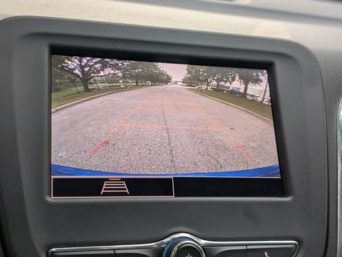 Used 2024 Chevrolet Equinox LT w/ LPO, Floor Liner Package FWD image 31