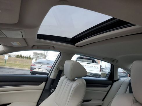 Certified 2018 Honda Accord EX-L image 14