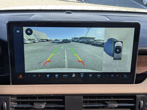 Used 2025 Lincoln Corsair Reserve w/ Jet Appearance Package image 30