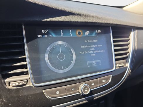 Used 2021 Buick Encore Preferred w/ Safety Package II FWD image 21