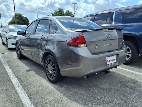 Used 2010 Ford Focus SES FWD image 3