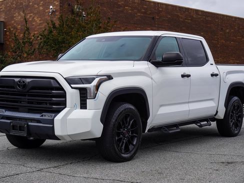 Used 2022 Toyota Tundra SR5 image 4