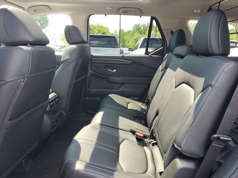 New 2026 Honda Pilot Touring image 29