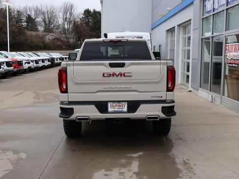 New 2026 GMC Sierra 1500 AT4 w/ AT4 Premium Package image 9
