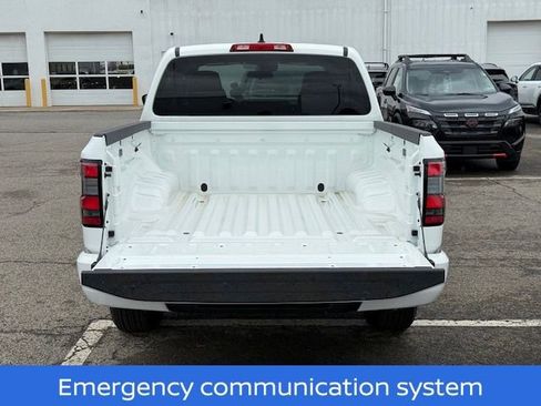 Certified 2025 Nissan Frontier SV image 33