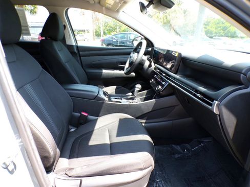 Used 2025 Hyundai Tucson SEL AWD/4WD image 19