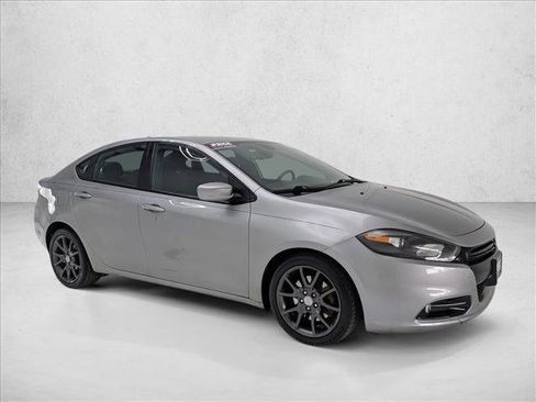 Used 2015 Dodge Dart SXT image 3