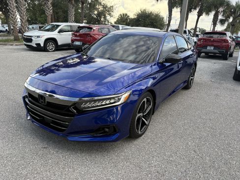 Used 2022 Honda Accord Sport image 3
