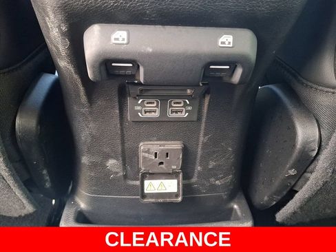 Used 2024 Jeep Wrangler High Altitude AWD/4WD image 11