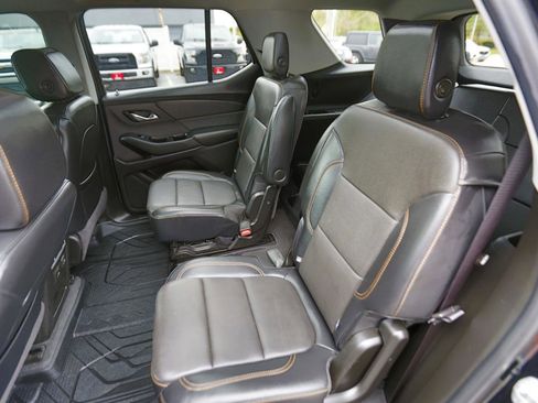 Used 2018 Chevrolet Traverse Premier w/ Driver Confidence II Package FWD image 11